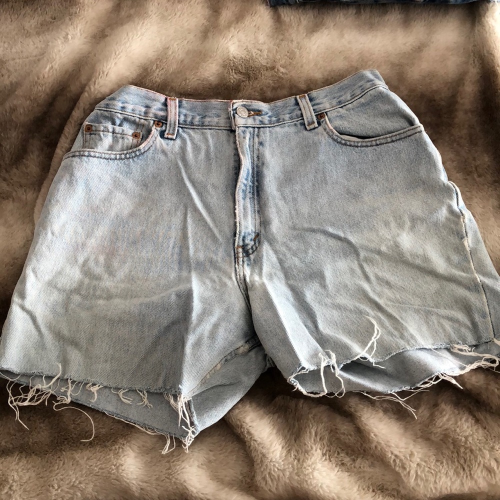 Levi high rise shorts